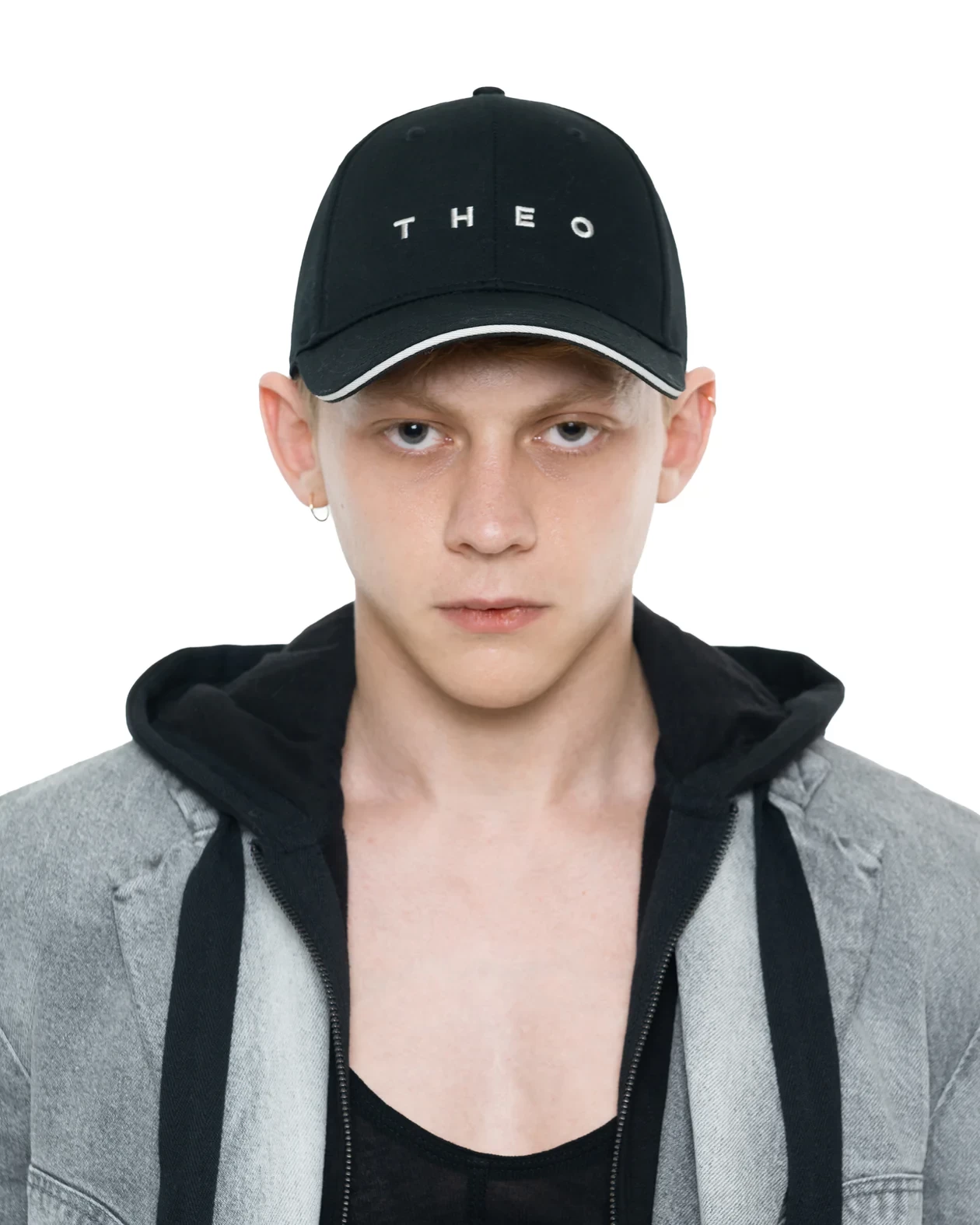 THEO CAP  WITH KEYCHAIN IN BLACK