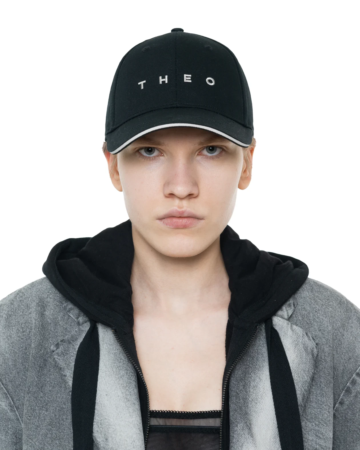 THEO CAP  WITH KEYCHAIN IN BLACK